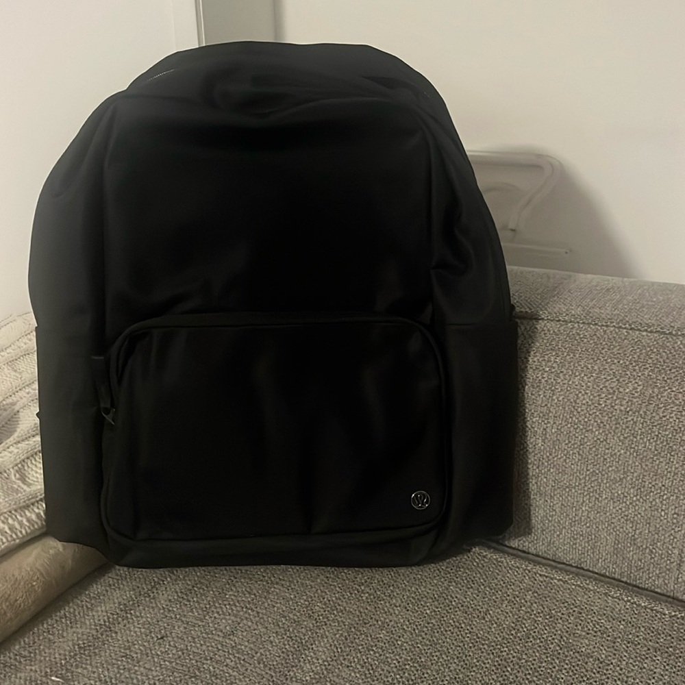 NWT lululemon wear everywhere backpack